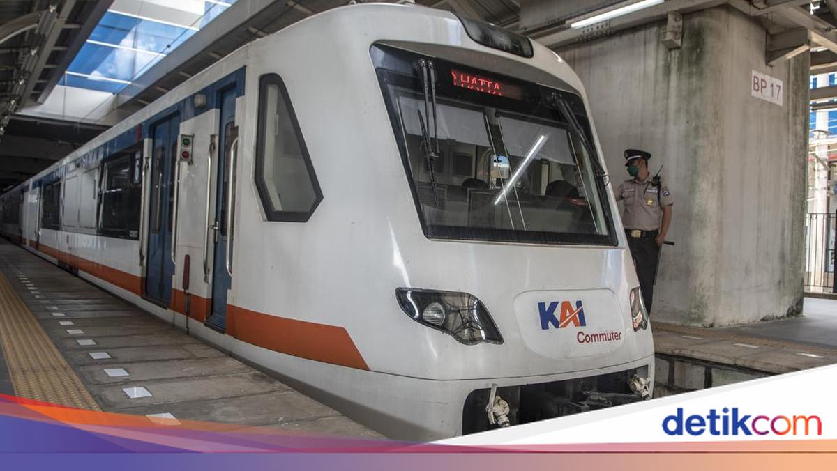 Airport Train Experiences Disruption, Manggarai-Tanah Abang KRL Journey Affected