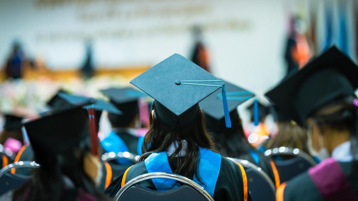Pamekasan Education Office Bans School Graduations and Study Tours