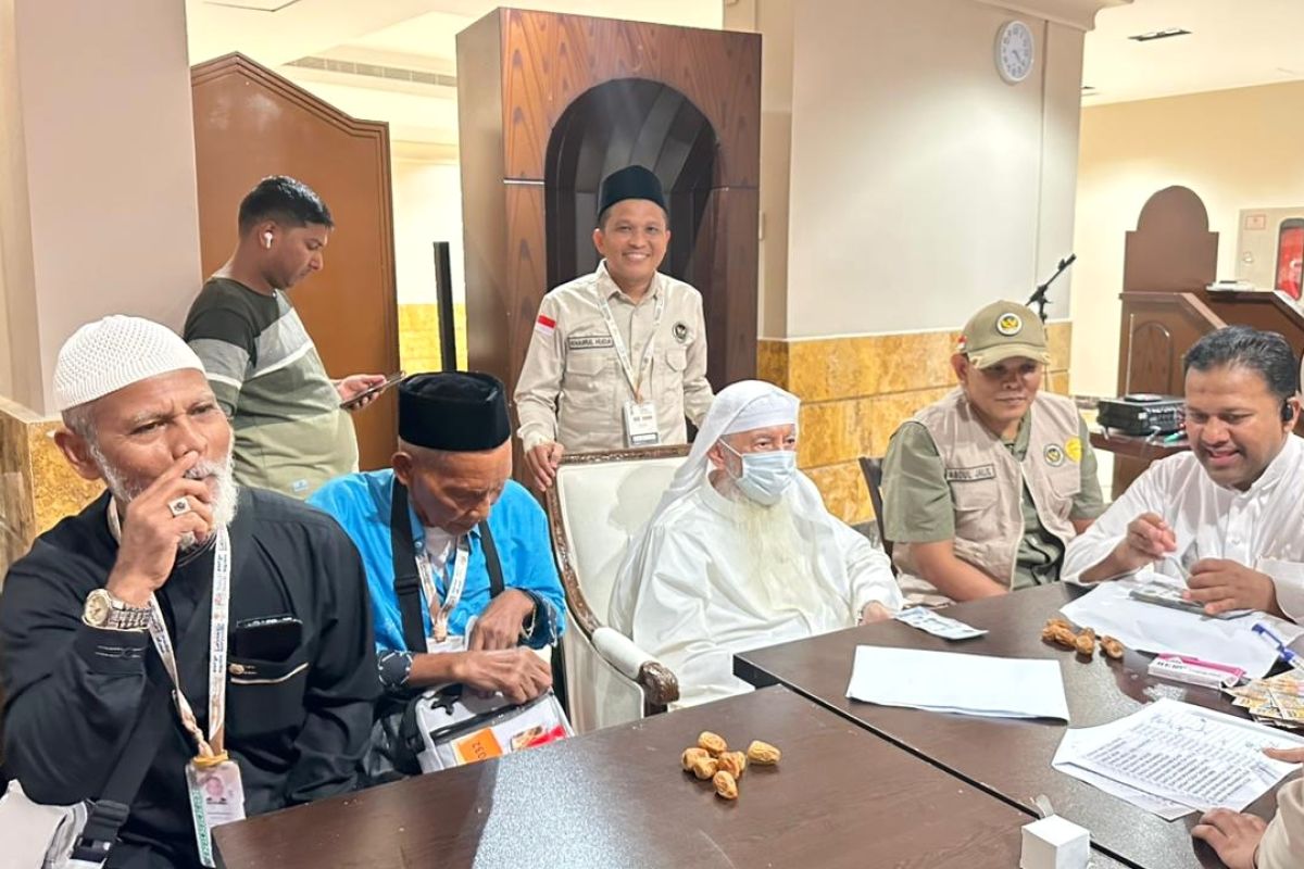 PPIH: Aceh Hajj pilgrims begin receiving Baitul Asyi endowment funds of 2,000 riyals