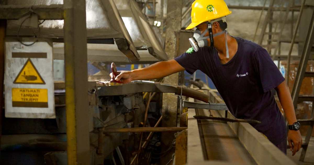 Tin Miners Brace for Impact: How Indonesia's Shifting Royalty Rules Create Winners and Losers