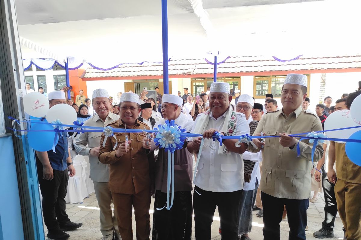 National Nutrition Agency Praises Hygiene Standards of Pesantren Kitchen in West Lombok