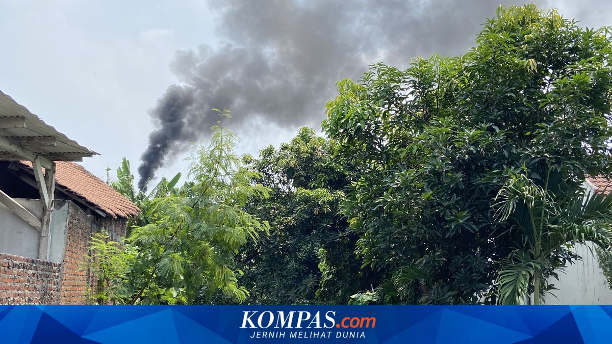Research: Air Pollution in East Java Villages Exceeds WHO Safe Limits Due to Plastic Burning