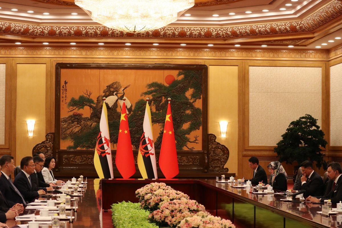 Strengthen Bilateral Ties: President Xi Meets Brunei's Crown Prince