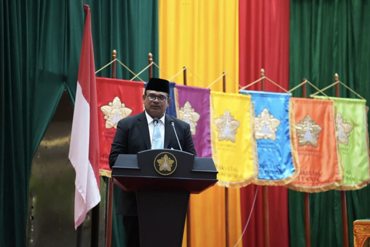 Safrizal emphasises intellectual trusteeship in USK professor inauguration