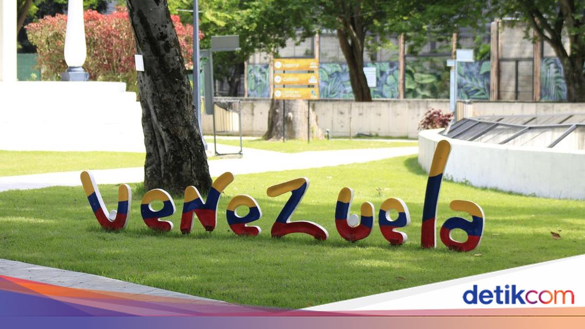 Venezuelan President's Response to Trump's Plan to 'Annex' His Country