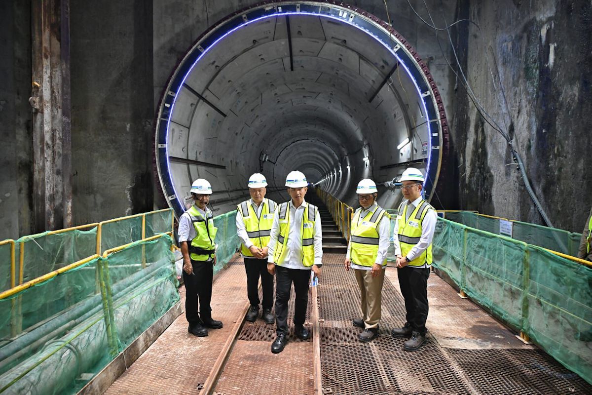 Transport Minister Emphasises Construction Quality for MRT Phase 2A Development