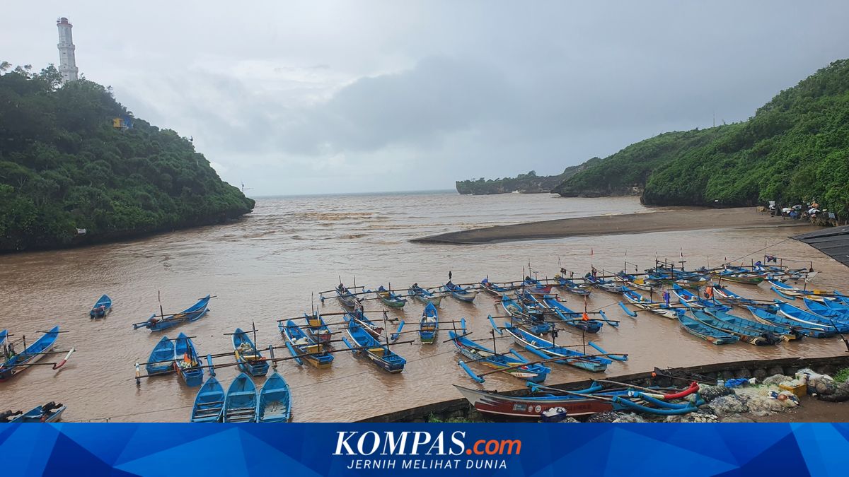 Main Baron Beach Post in Gunungkidul Officially Implements Non-Cash Payments