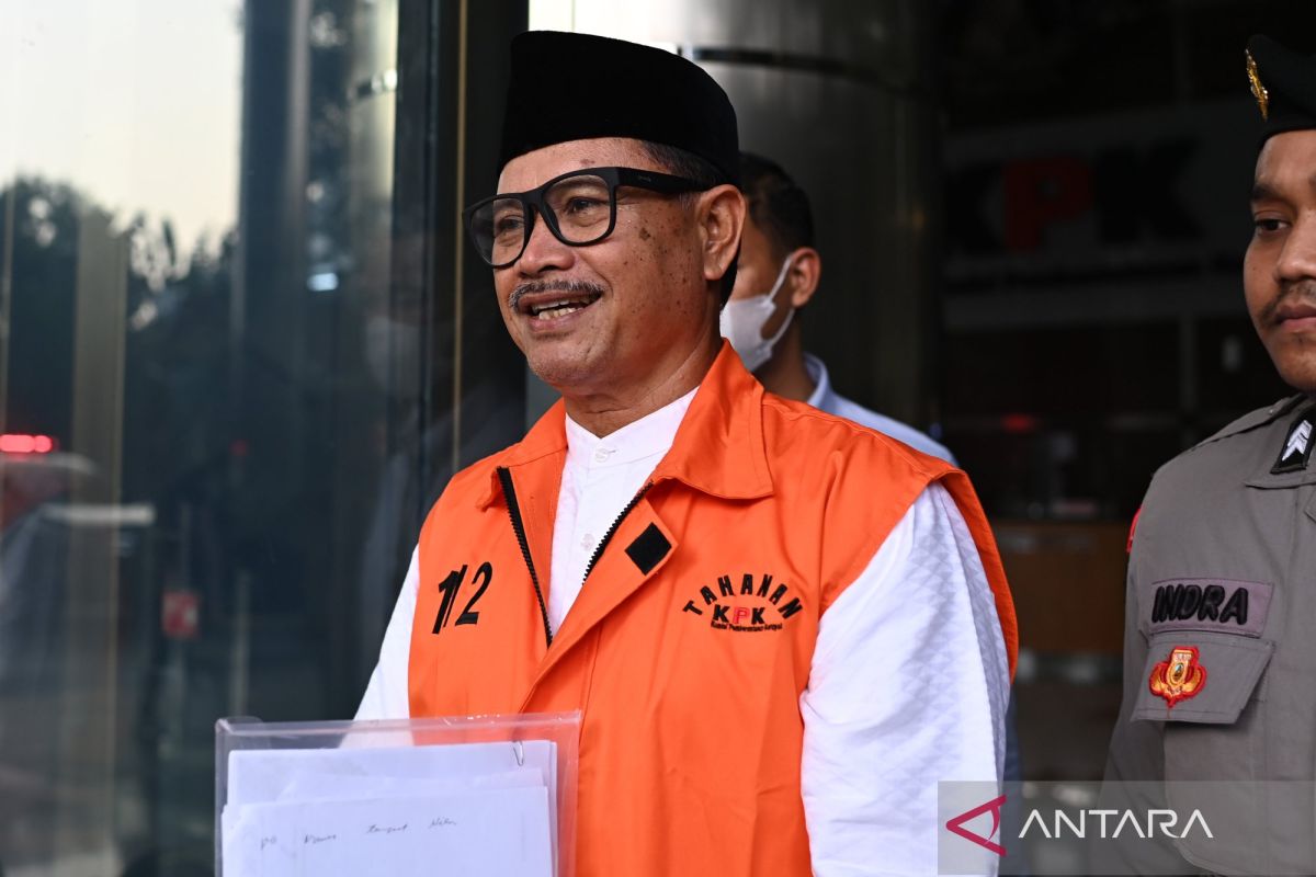KPK Traces Inactive Mayor of Madiun's Assets Through His Wife