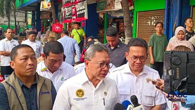 Rupiah at Rp17,500, Zulhas on Alert – Ready to Disburse Subsidies for Imported Food