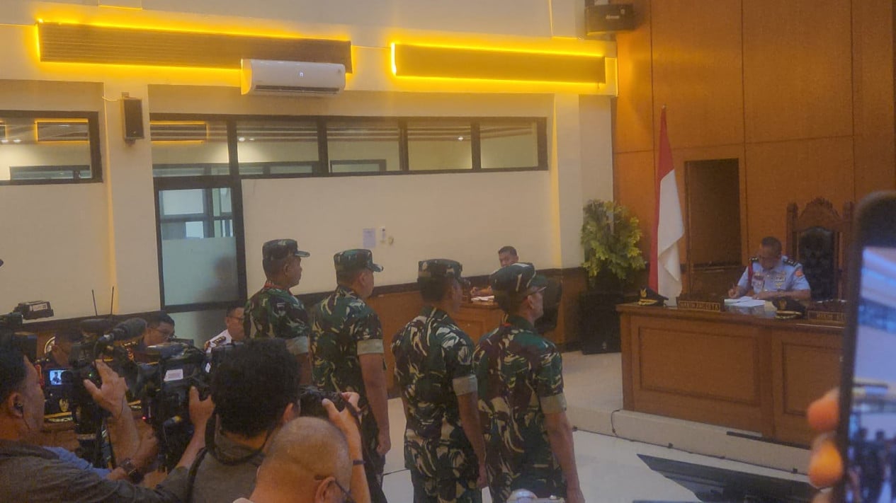 Emotional Over Andrie Yunus's Interruption of TNI Law Meeting, Defendant: Overacting