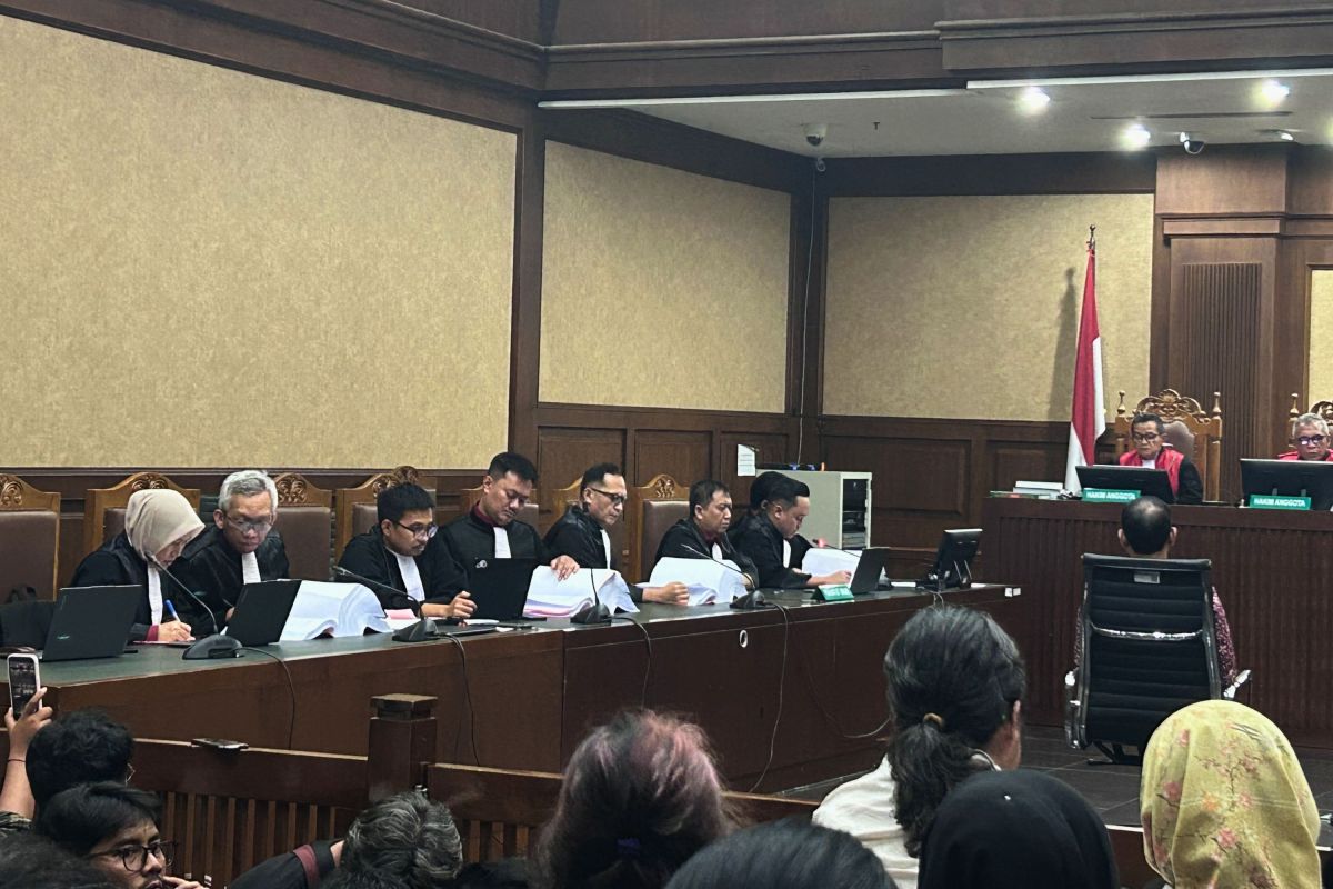 Indictment letter against Nadiem spans 1,597 pages in Chromebook case