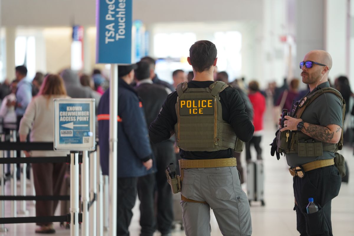Trump Administration to Appoint Official as Interim ICE Director