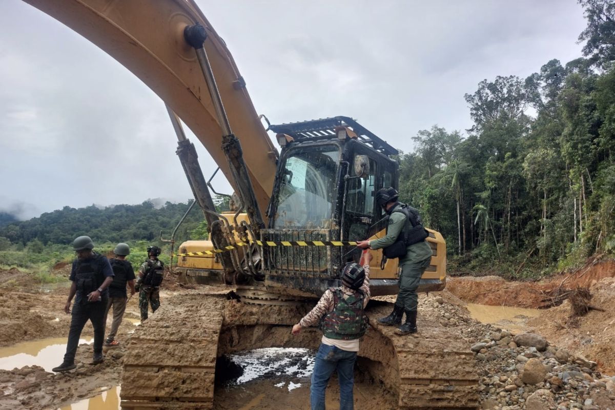 PKH Task Force and Forestry Ministry Investigate Alleged Illegal Gold Mining in Nabire Forest Area