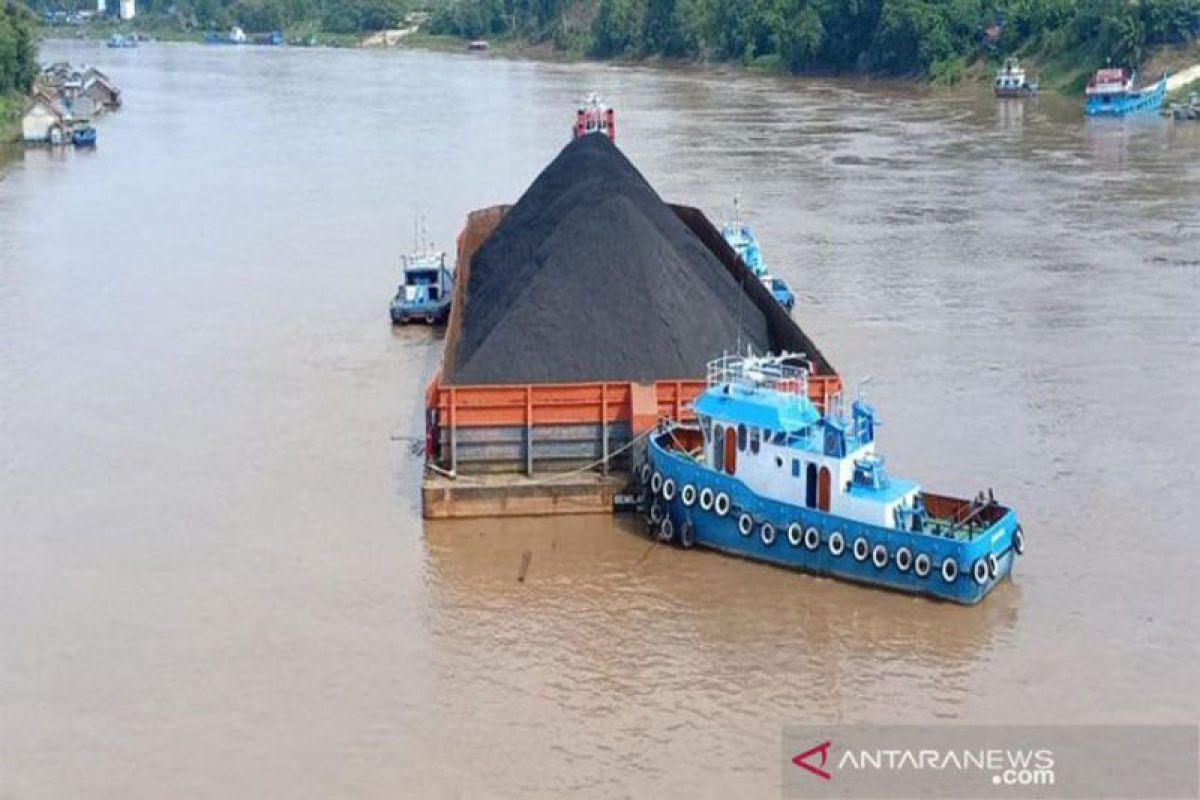 Indonesia delays mining royalty and export levy plan