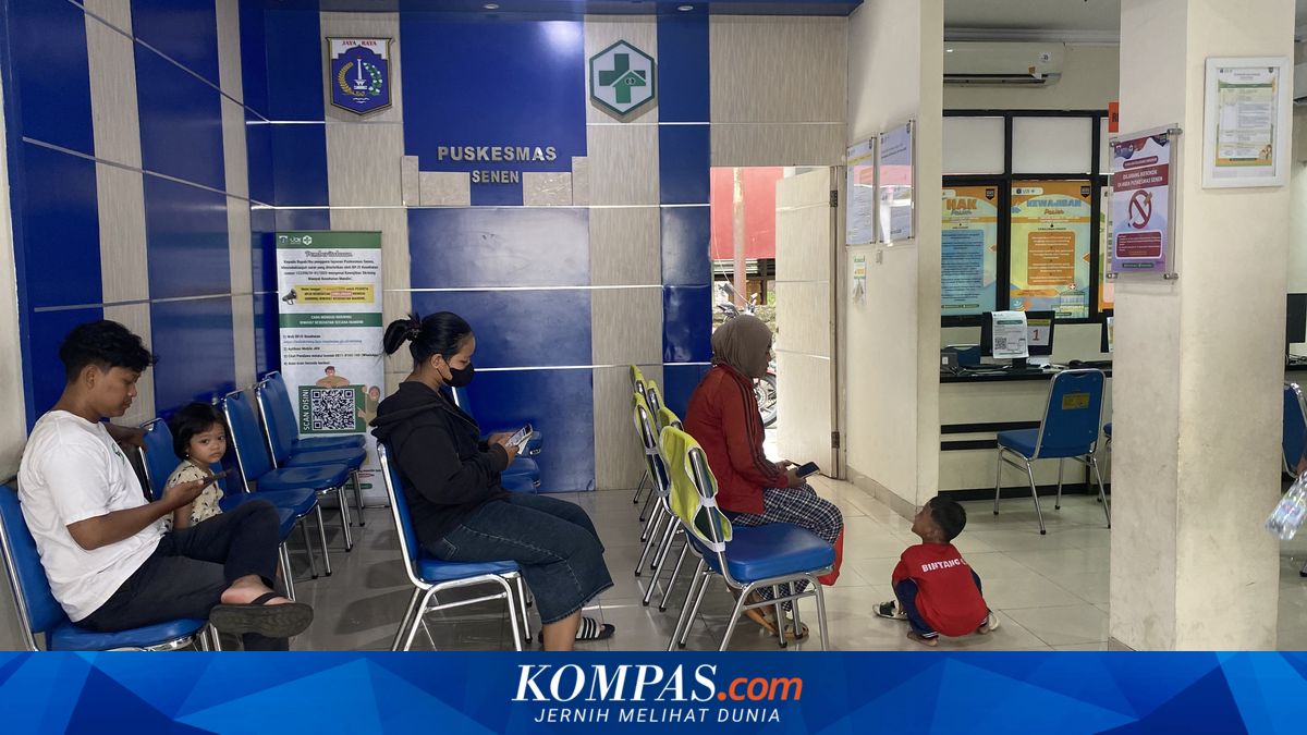 Public Services in Jakarta Not Fully Digitalised, Physical Documents Still the Mainstay