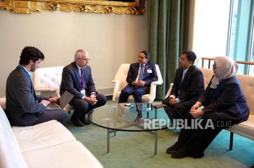Indonesia and UNEP Strengthen Cooperation on Forestry Carbon Markets