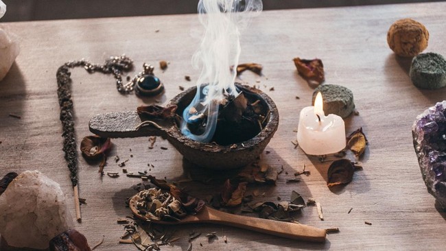 Popular with Shamans, This Indonesian Plant Turns Out to Be a Beauty Serum Ingredient