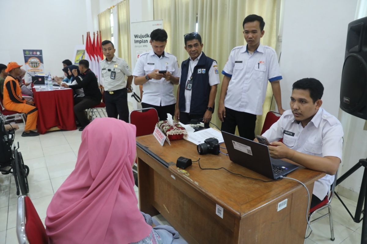 District Government Provides Ease of Licensing Services for Thousand Islands Residents