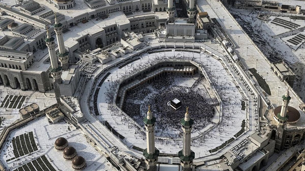 Deputy Minister Dahnil Claims Decline in Illegal Hajj Cases This Year
