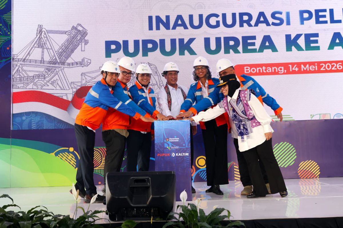 Agriculture Minister Amran Launches Fertiliser Export to Australia Worth Rp7 Trillion