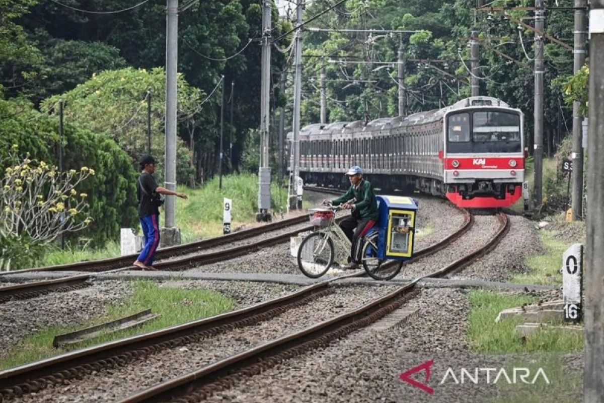 DKI yesterday: railway crossings to be closed up to the distribution of biopore bins