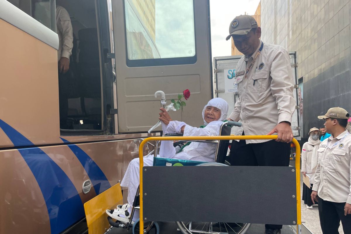 Puskeshaj Emphasises Importance of Accompaniment for Elderly Hajj Pilgrims Experiencing Disorientation
