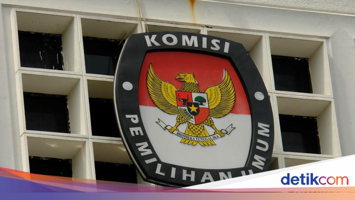Civil Society Coalition Files Complaint Against KPU to DKPP Over Helicopter Use During Work Visit
