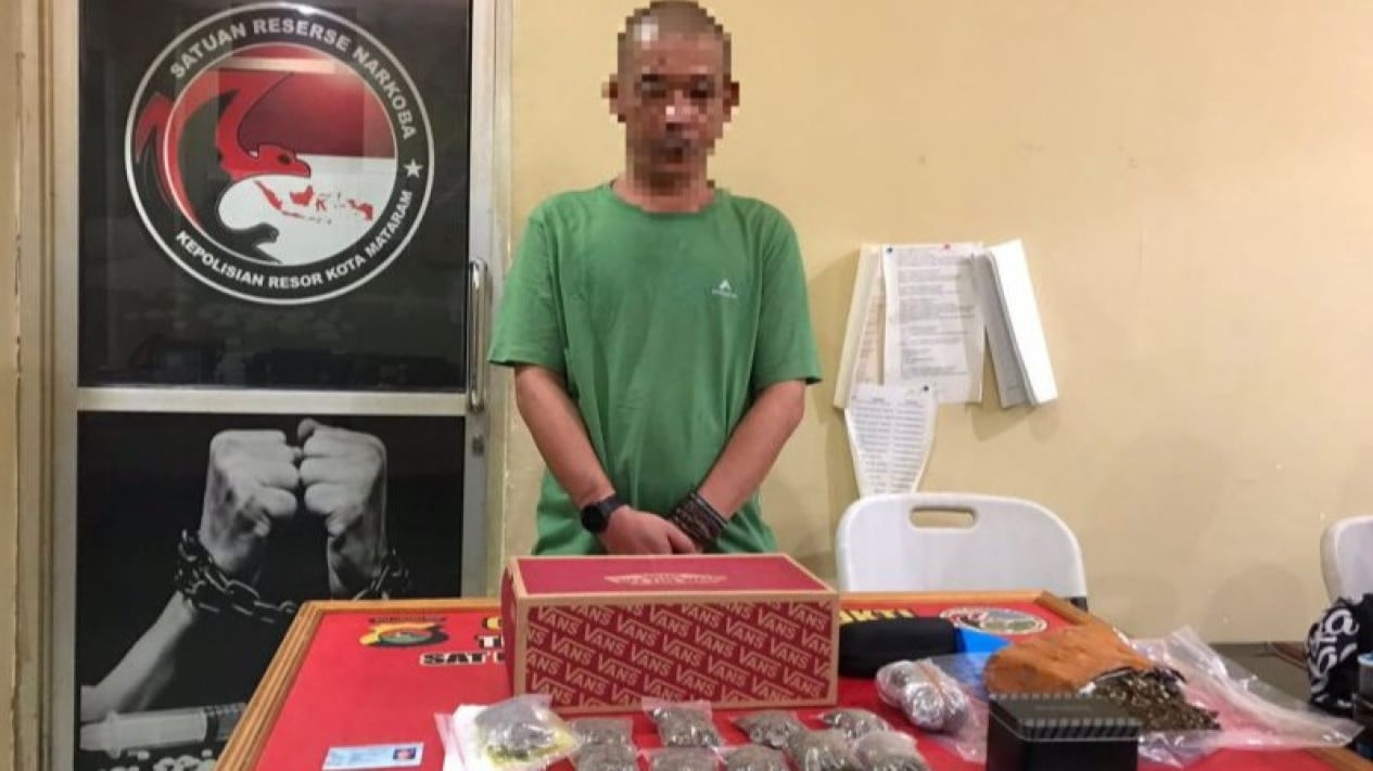 Police Raid Coffee Shop in Mataram, Owner Arrested for Selling Marijuana