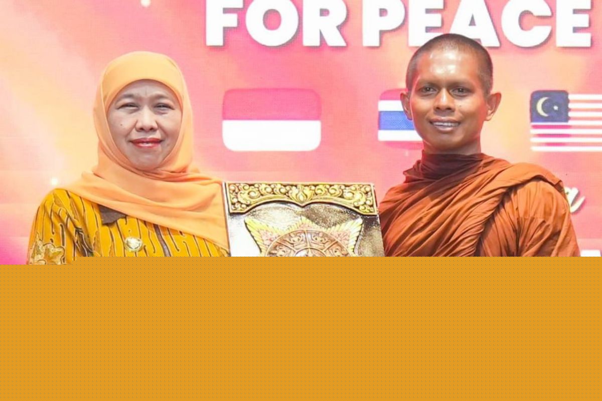 Khofifah calls for strengthened tolerance through Indonesia Walk for Peace