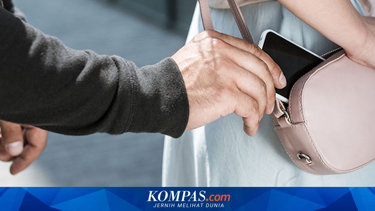 Content Creator Loses Phone and IDR 25 Million After Leaving it at Photobooth in Green Pramuka, Central Jakarta