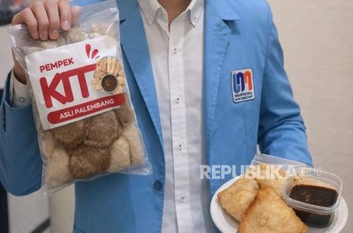 From Campus to Market: UNM Student Successfully Builds 'Pempek Kito' Business