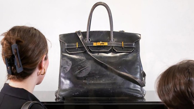 Jakarta Composite Index Falls: Is Investing in a Hermès Bag Really More Profitable?