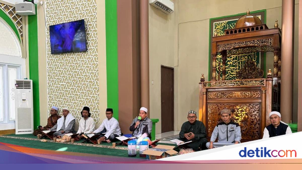 South Sumatra Police Chief Initiates 80 Recitations of the Quran Ahead of Provincial Anniversary