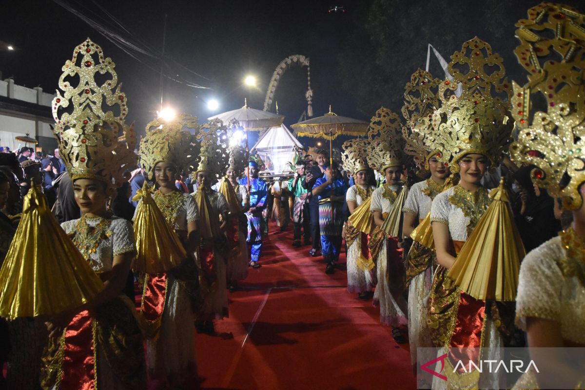 West Java Legislator: Sundanese Cultural Festival Does Not Align with History