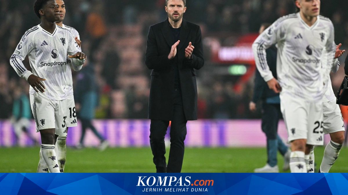 Carrick Speaks About His Contract at Manchester United and Casemiro's Farewell