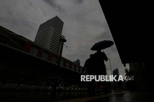 BMKG Forecasts Rain in Most Major Indonesian Cities on Saturday