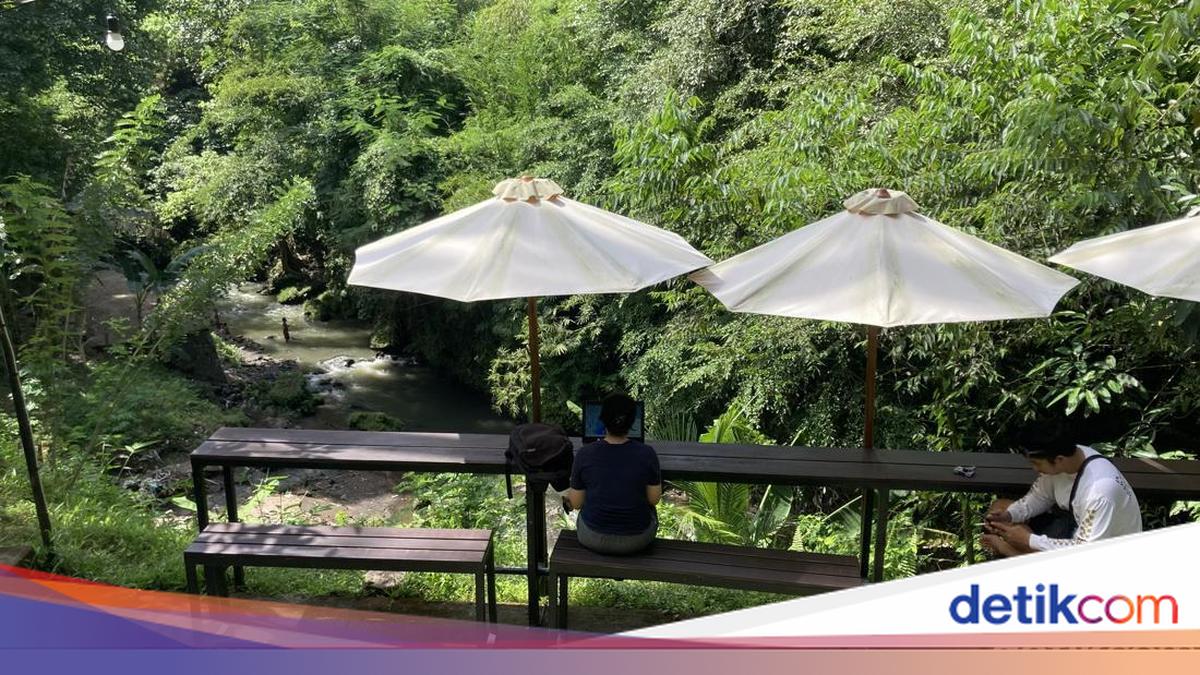 Angkringan The Beji: A Hidden Culinary Gem with Riverside Views in Klungkung