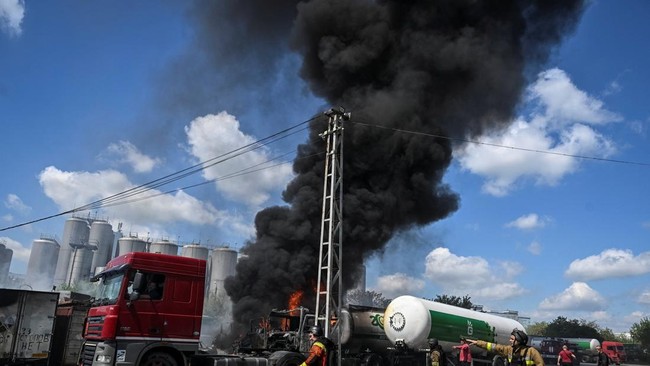 Three Days of Rain as Drones and Russian Missiles Hit Ukraine, Kyiv Ablaze!