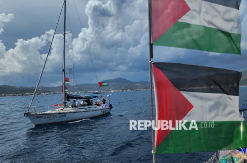 Global Sumud Flotilla Navigates Rough Weather in the Mediterranean Sea
