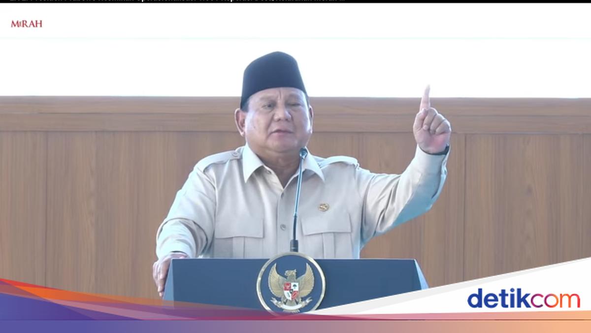 Prabowo Jests About the Rising Dollar: 'It's Titiek Who's Worried'