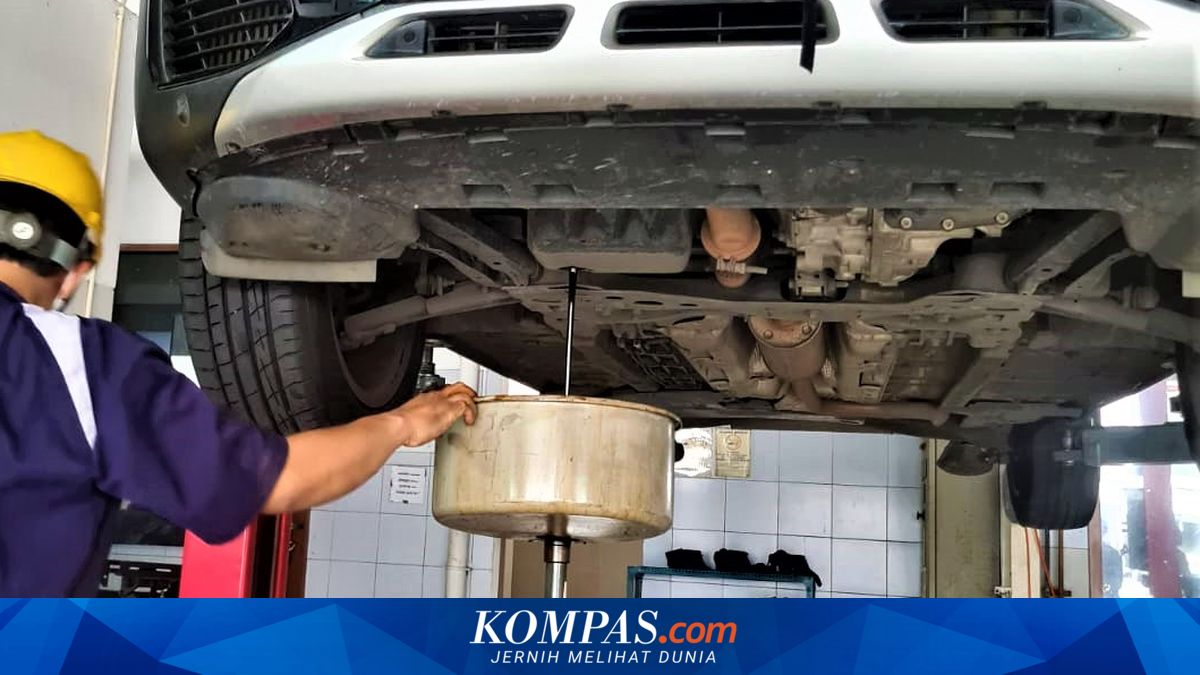 Warning: Delaying Automatic Transmission Oil Changes Can Cause Performance Issues