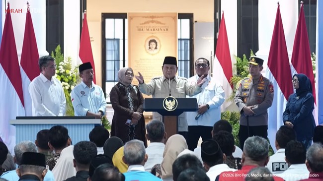 Prabowo Responds to Rupiah Weakening: People in Villages Don't Use Dollars!
