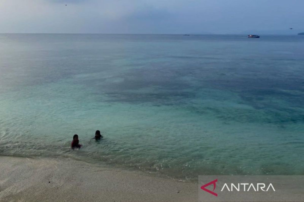 Enjoying the Beauty of Pahawang Island, Lampung