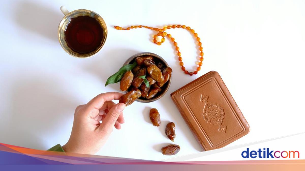 Which is More Important: Observing the Fast of Arafah or Making Up for Missed Ramadan Fasts? Here's an Explanation.