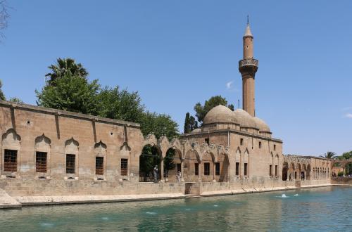 Was the Father of Prophet Ibrahim Really Azar, a Polytheist? - jawawa