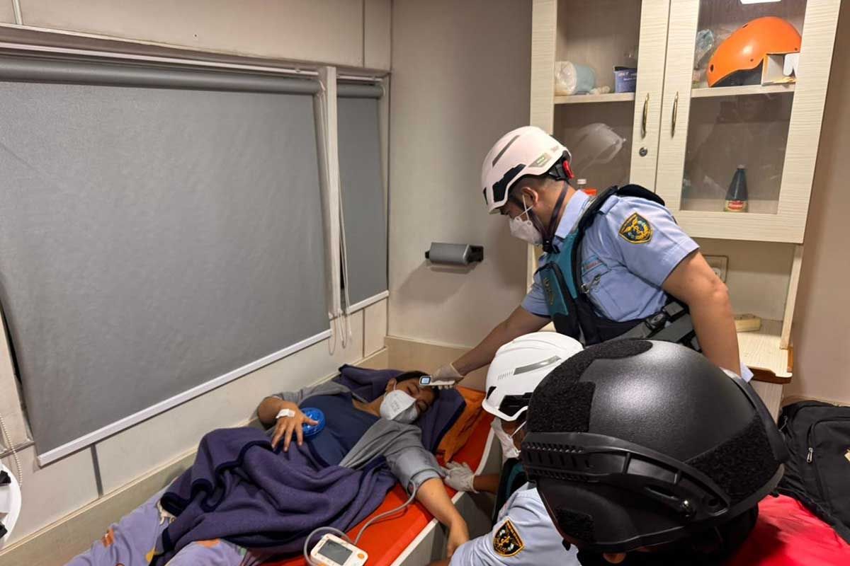 Indonesian rescuers evacuate ailing Filipina from ship off Aceh