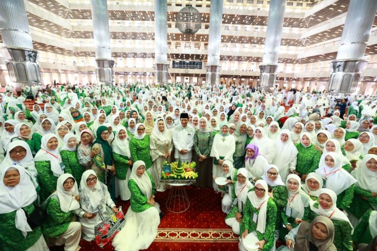 Religious Affairs Minister Praises Fatayat NU's Contribution in Various Strategic Fields