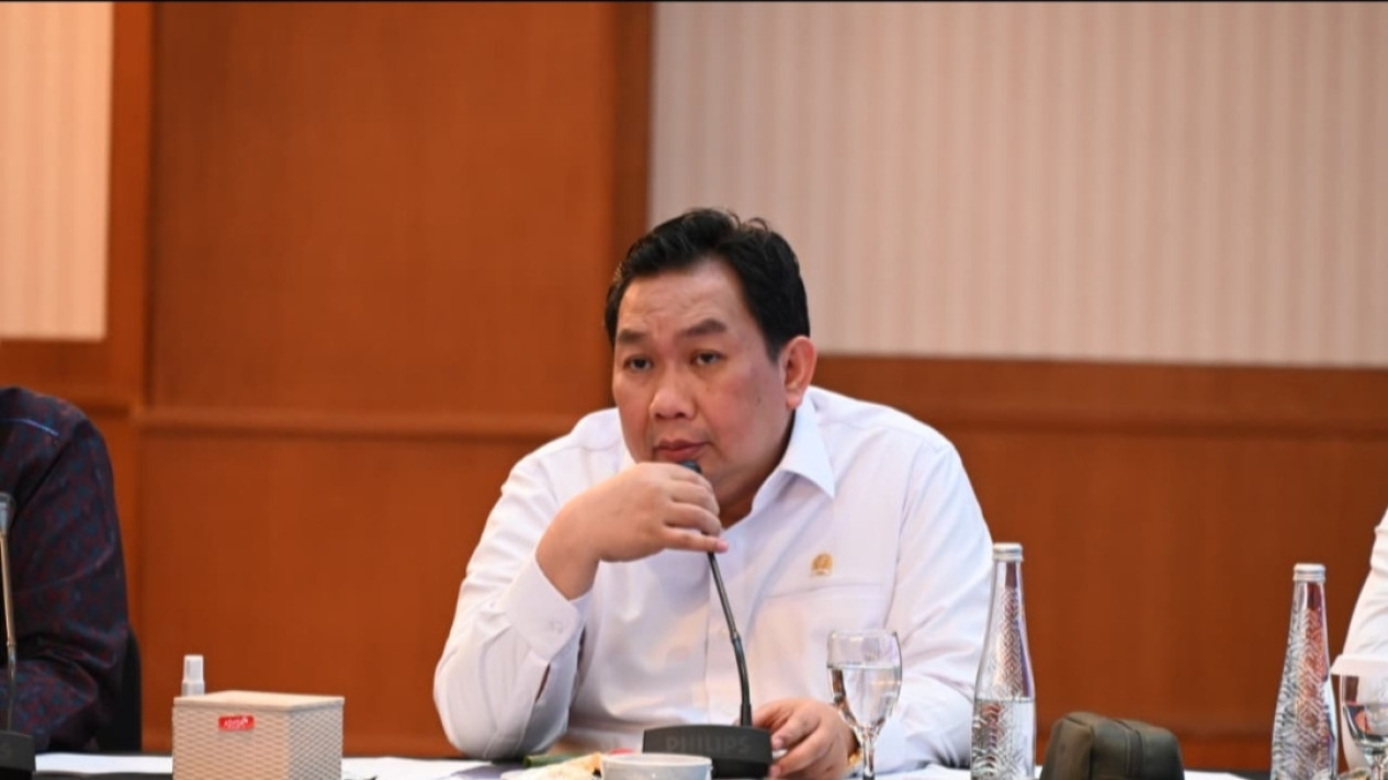 Rupiah Continues to Fall, MP Urges Government to Take Action!