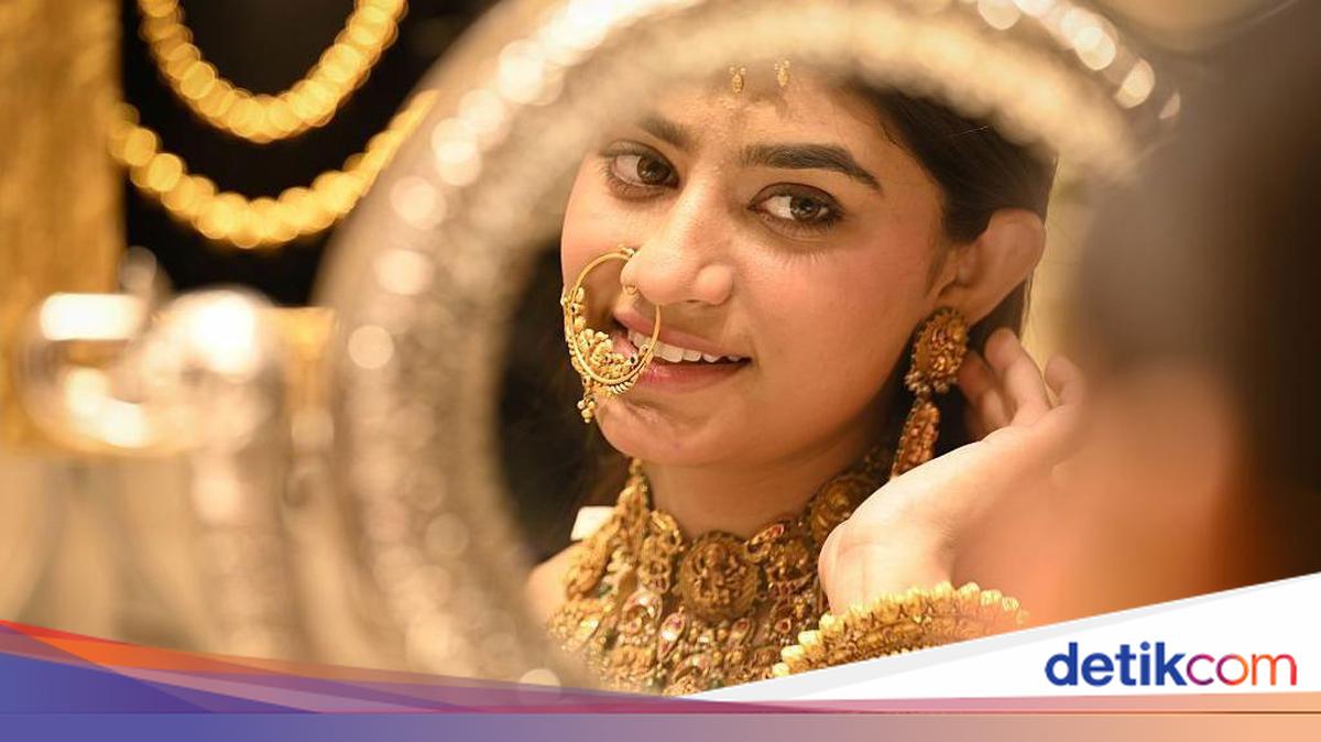 Indian Citizens Urged to Avoid Gold Purchases for One Year