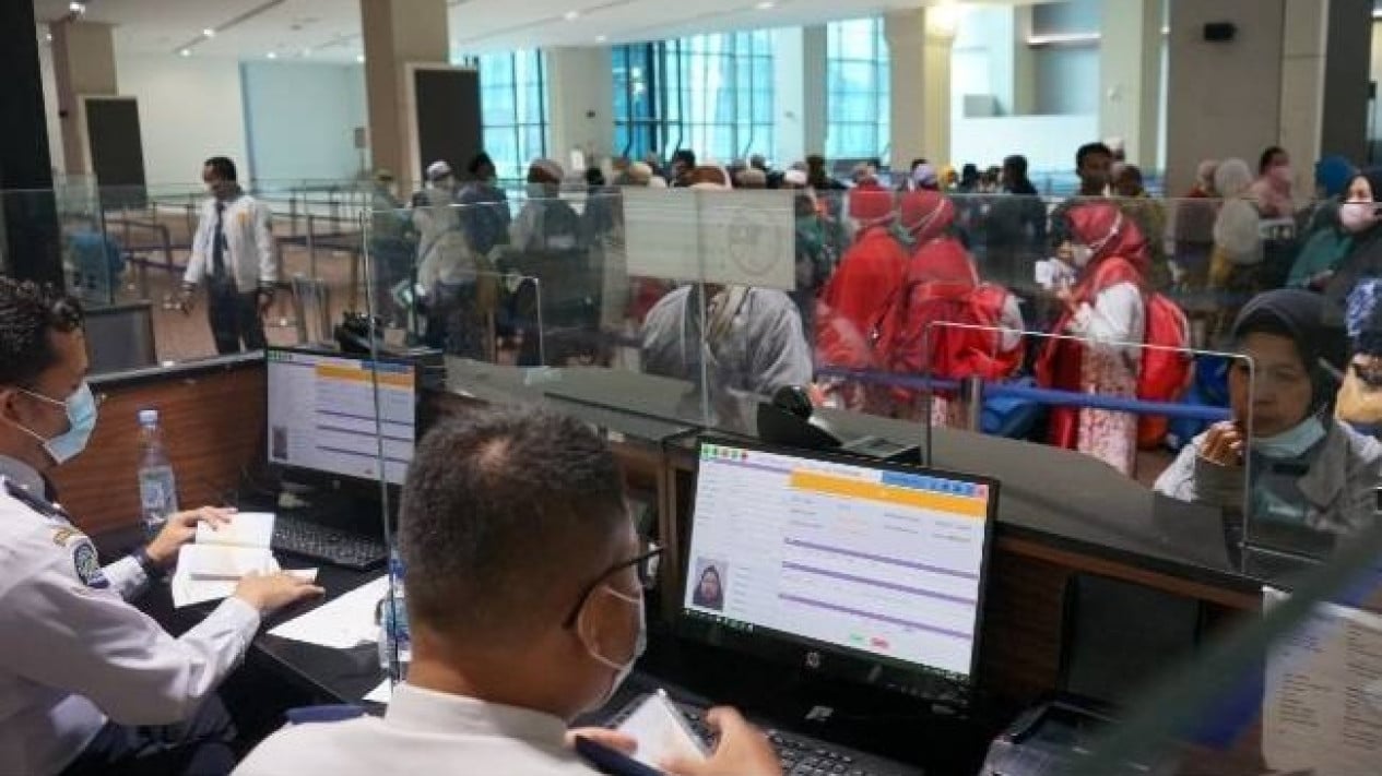 32 Indonesian Citizens Intercepted at Soekarno-Hatta Airport Allegedly Attempting to Perform Hajj via China